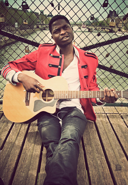 guitar-player-on-the-bridge-web